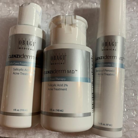Obagi CLENZIderm M.D. Normal-to-Oily Kit - Picture 3 of 3